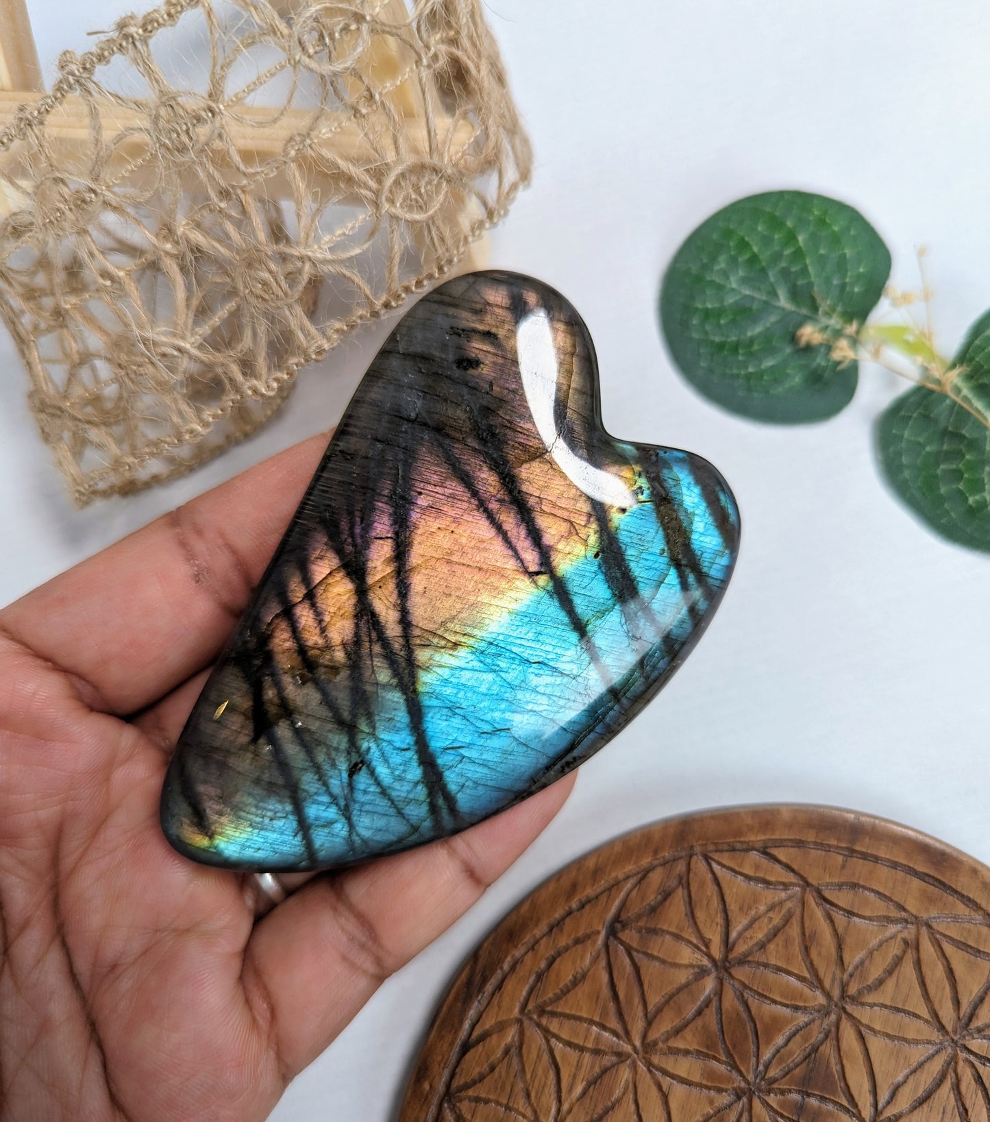 Gua sha en Labradorite 100% naturelle multicolore couleur rare Pièce unique Pierre de massage (Photo recto verso)