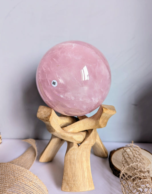 Quartz Rose en sphère, 100% naturelle fait main