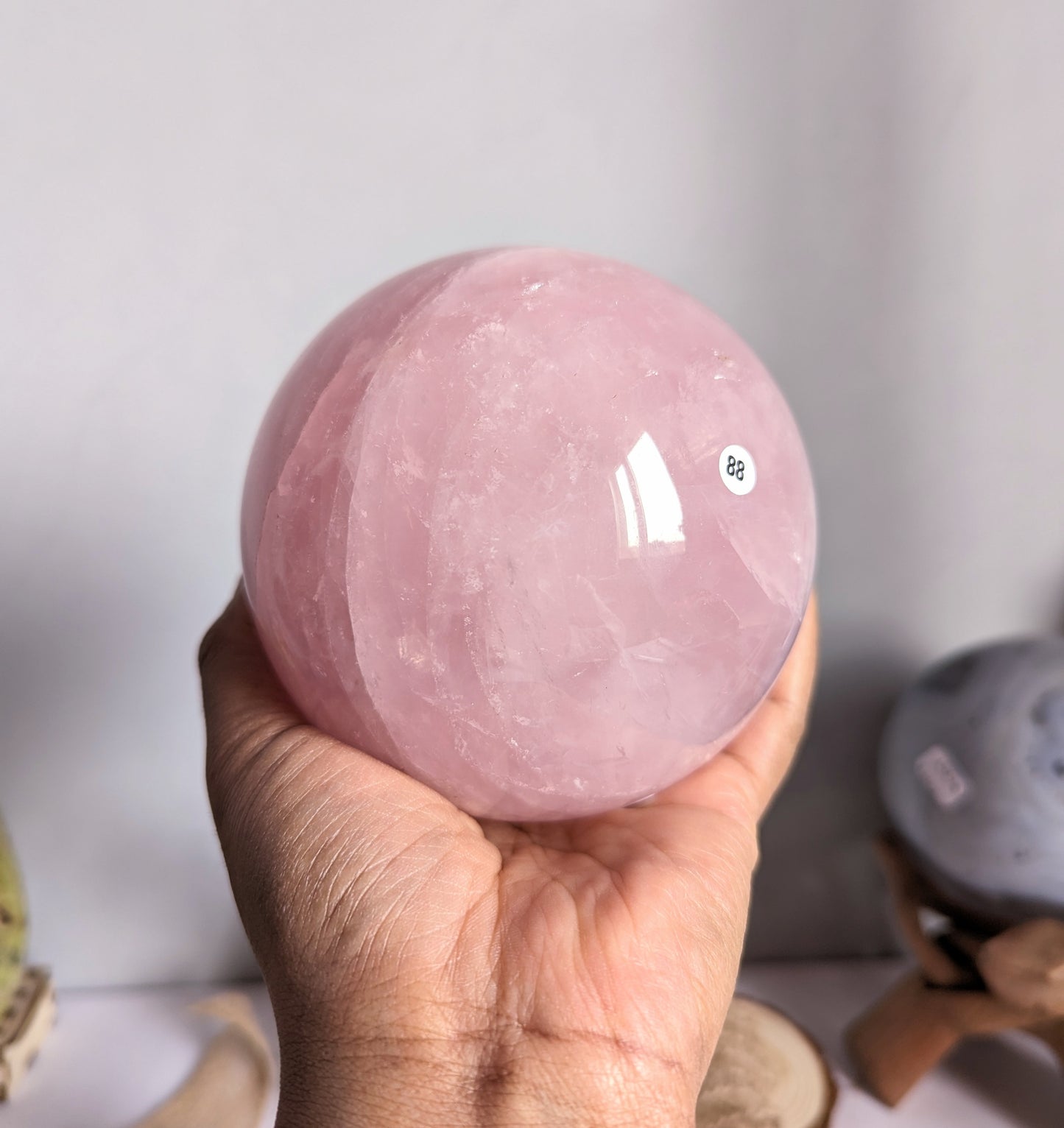 Quartz Rose en sphère, 100% naturelle fait main